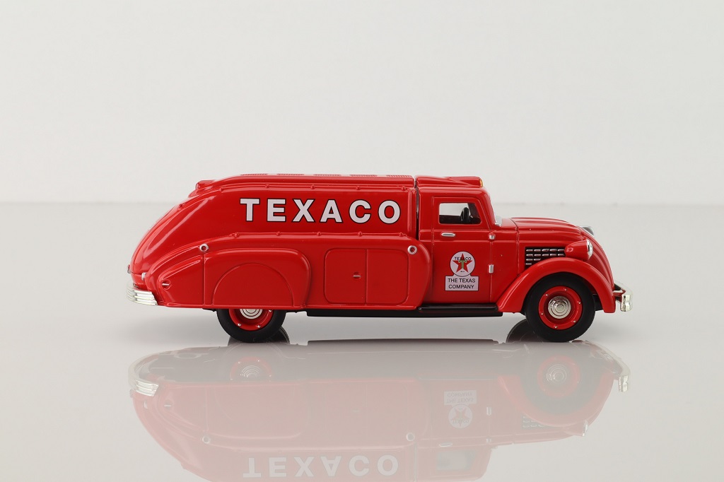 Matchbox Collectibles YYM36834; 1937 Dodge Airflow Tanker; Texaco